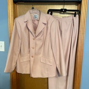 Wool lined Pant Suit. Worn twice only.